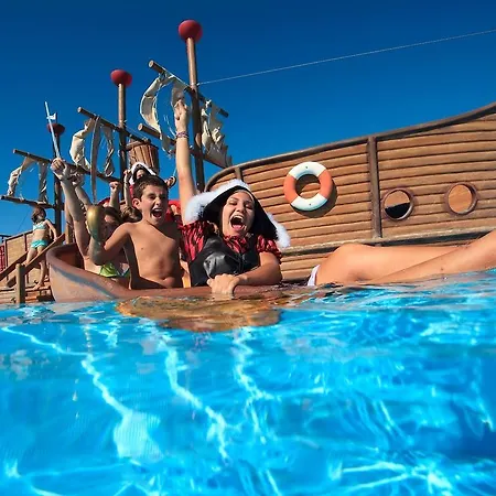 Holiday Camping Park Umag.10 度假居 *